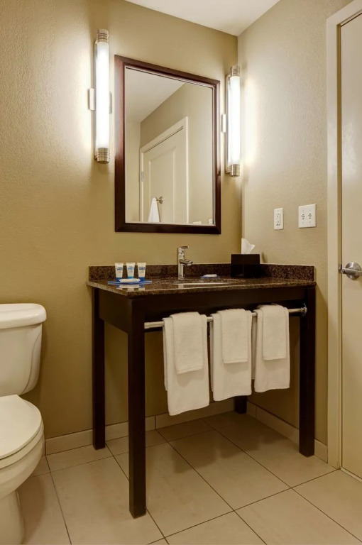 Archer Hotel Falls Church