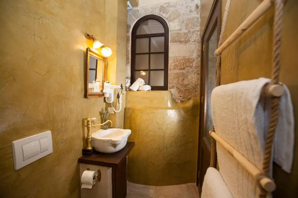 Porolithos Boutique Hotel