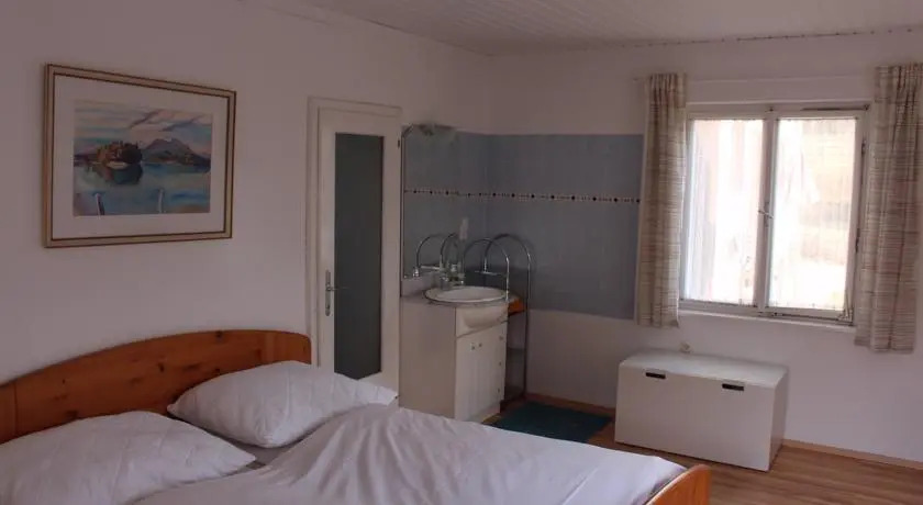 Traar House