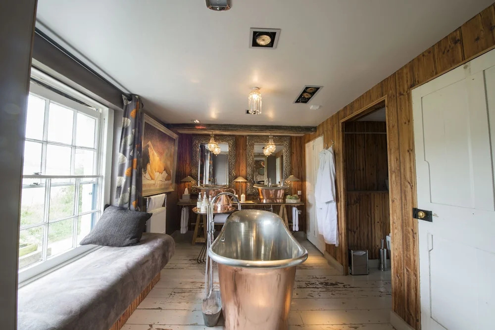 The Five Bells Inn Brabourne
