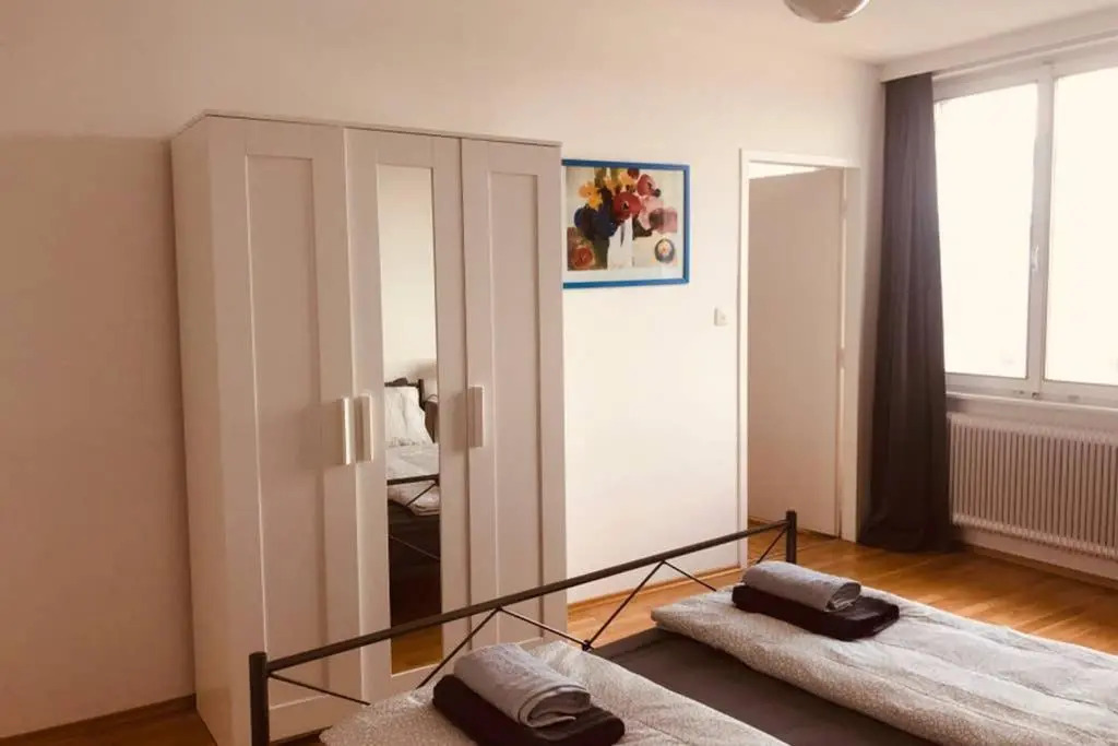 Mitten im Achten. Zentrale Wohnung in Wien