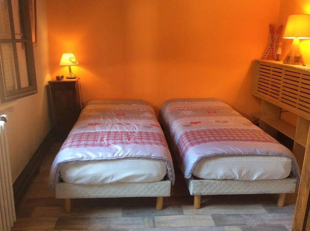 Chalet LE Moulin Benjamin : 8 Personnes / 8 People