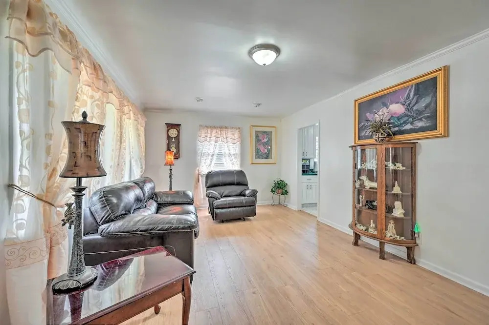 Greensboro Home < 4 Mi to Downtown!
