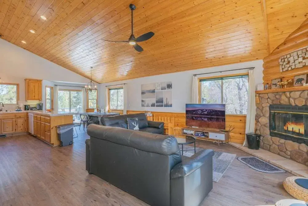Moonridge Treehouse