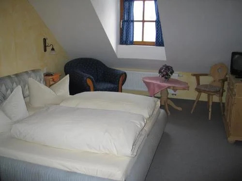 Gasthof Hotel "Zur Insel"