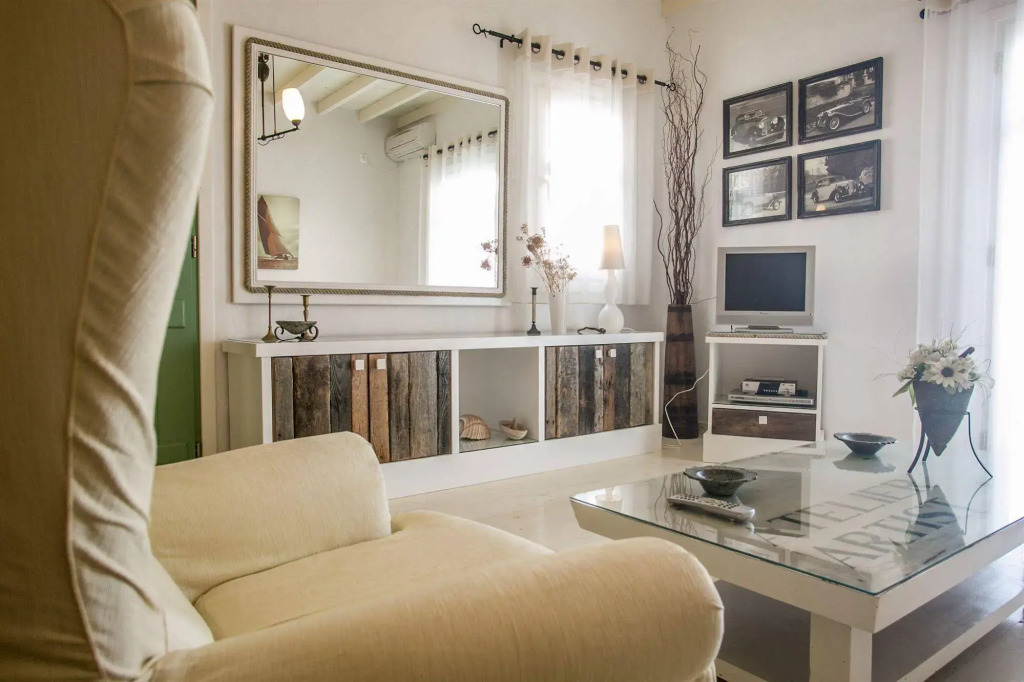 Tholaria Boutique Hotel