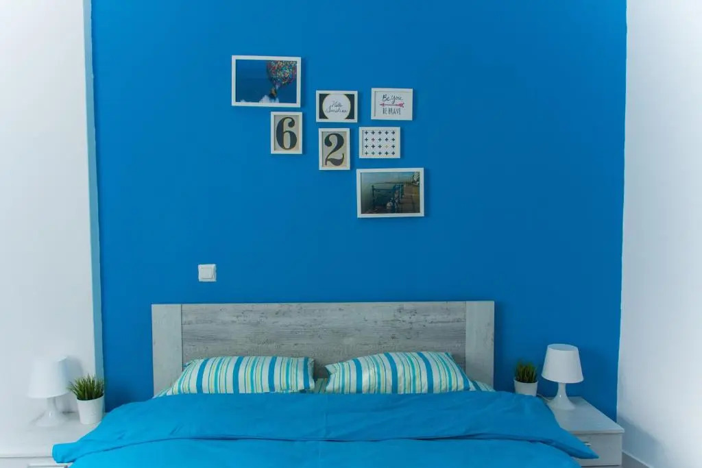 Modern and quiet few minutes from the city center