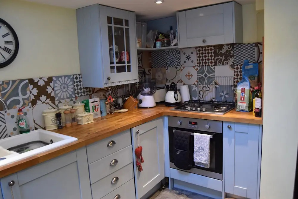 Country Style 3 Bedroom Victorian House