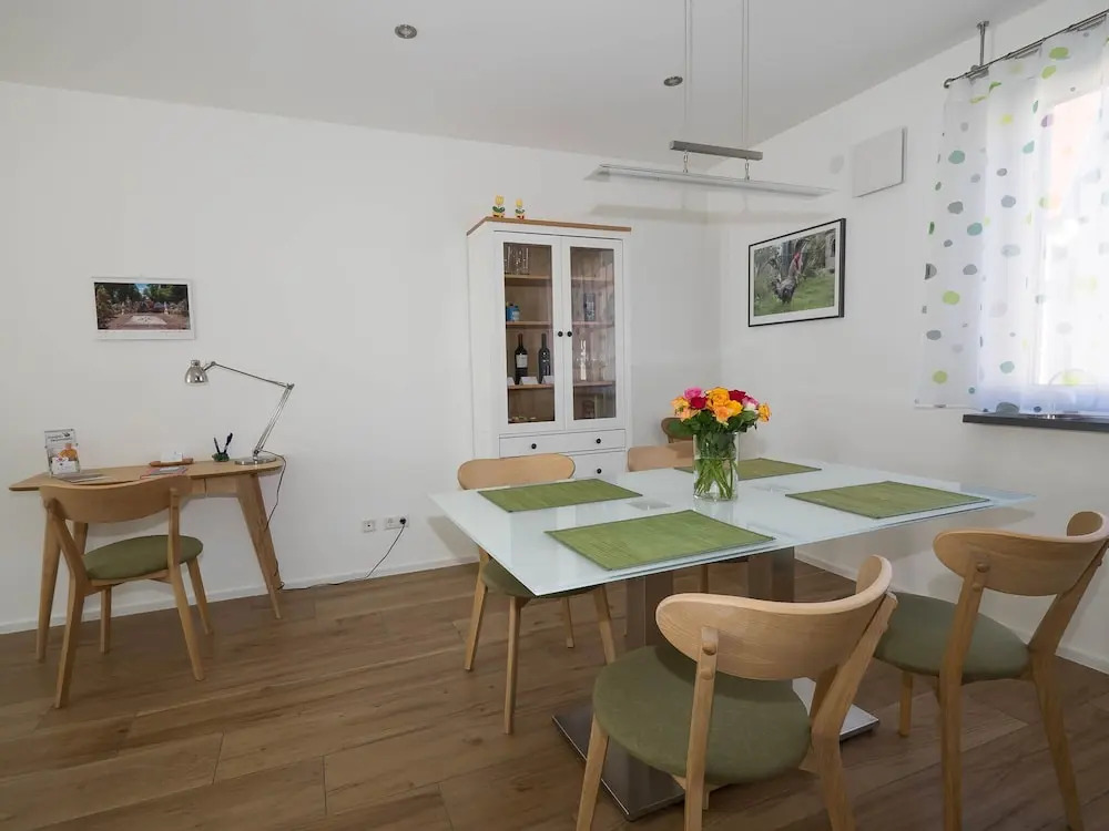 16Lilien Apartmentwohnung