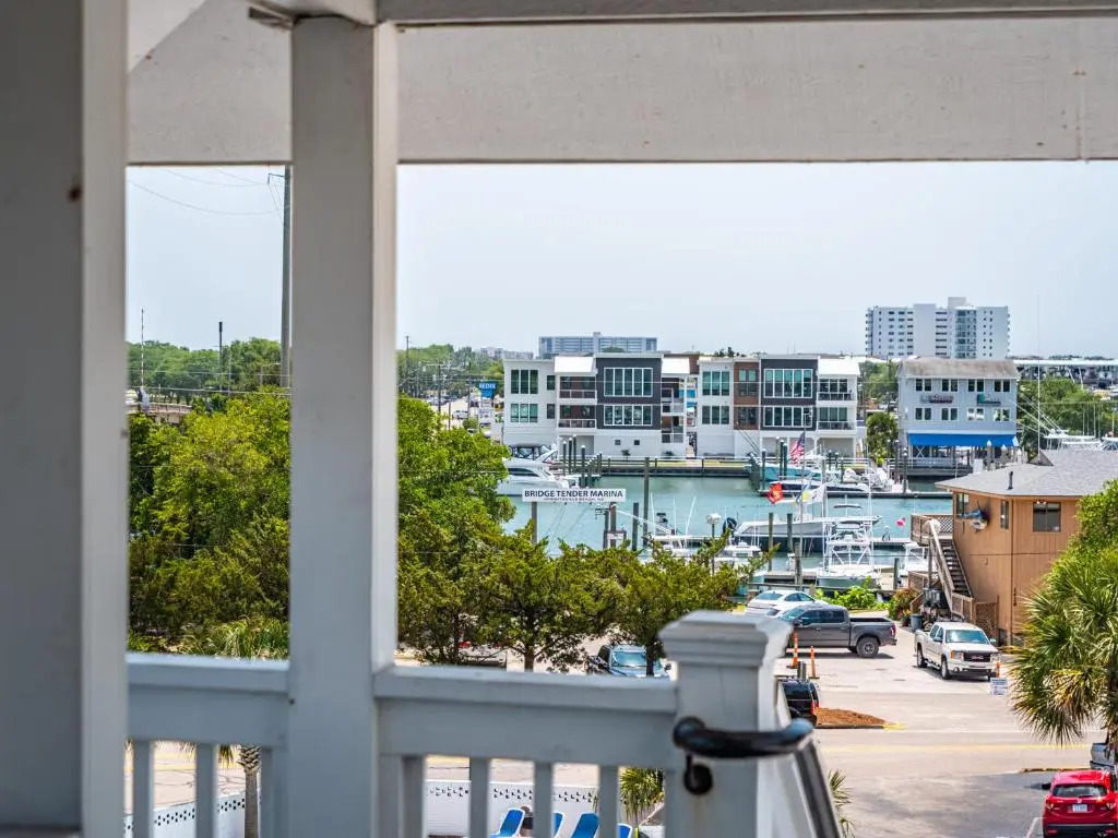 The Waterway Pet Friendly by Carolina Retreats