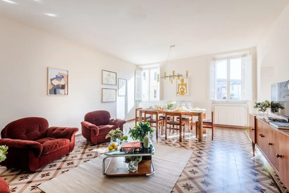 Casa Dante in Lucca With 3 Bedrooms and 2 Bathrooms