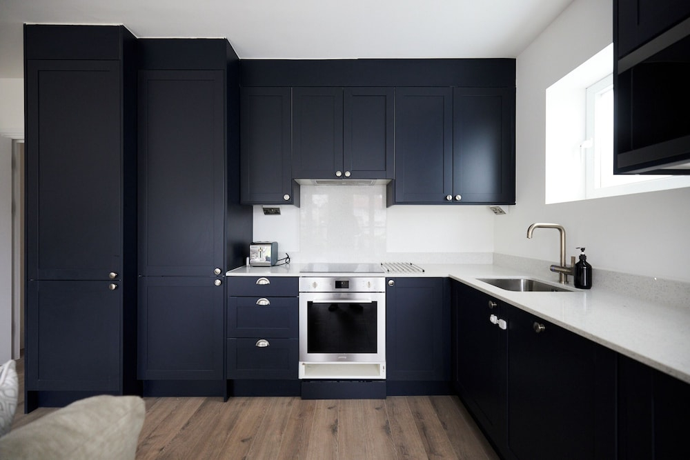 2-Bed Apartments a Short Walk to Wembley Stadium
