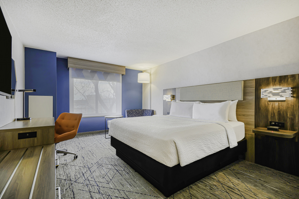 Holiday Inn Express & Suites Buffalo Airport by IHG