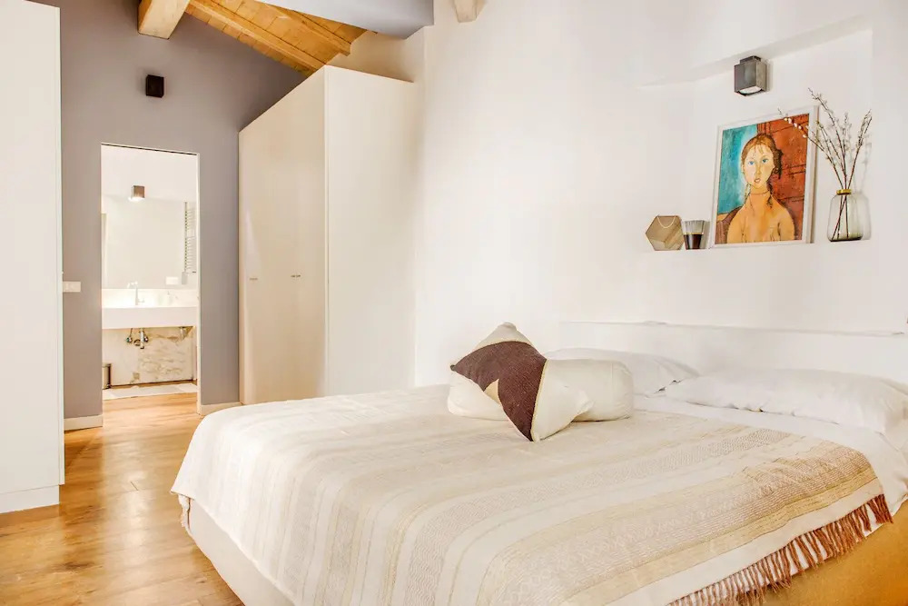 Della Scala Modern Apartment