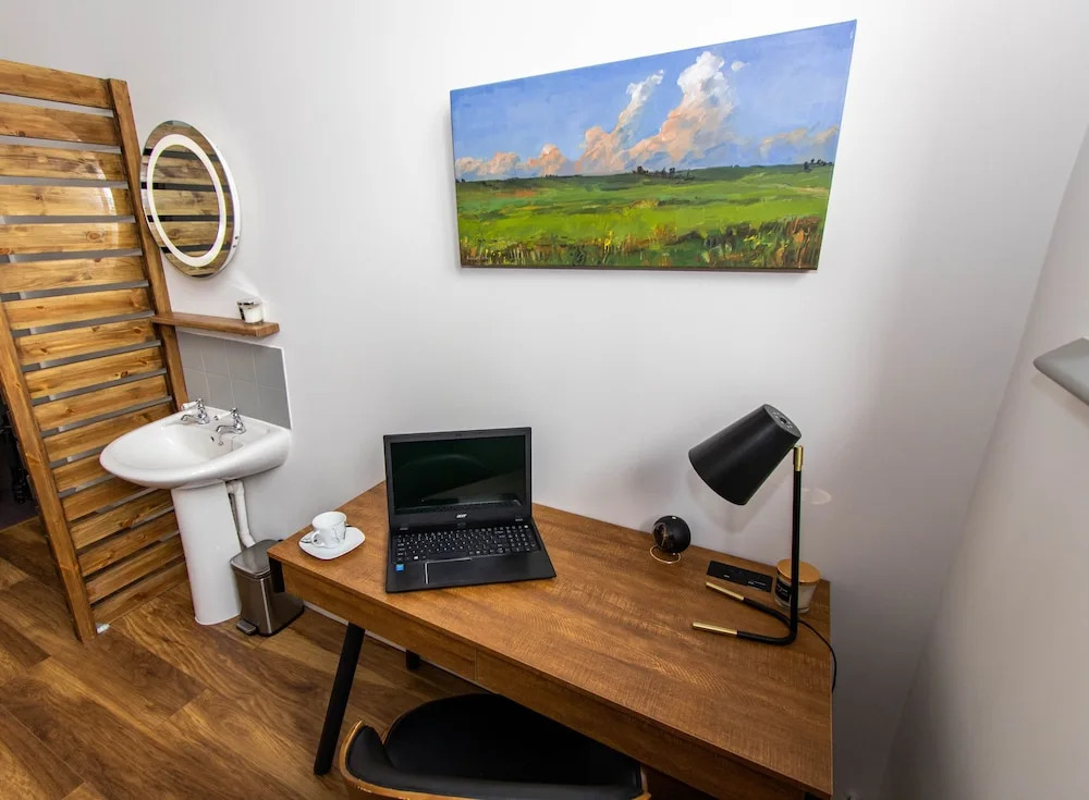 Cades Accommodation