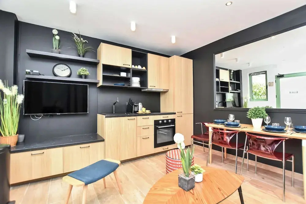 Cosy Apartment for 10 People