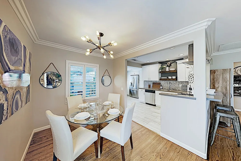 New Listing! Charming Oceanside Getaway 2 Bedroom Home