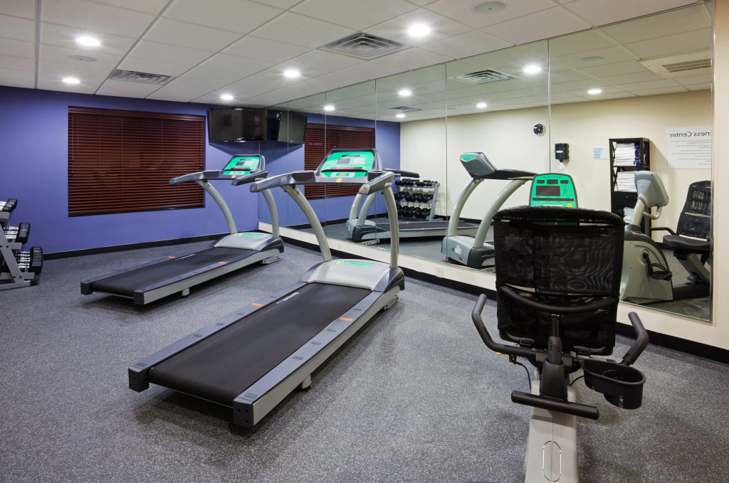 Holiday Inn Express & Suites Rochester – Mayo Clinic Area by IHG
