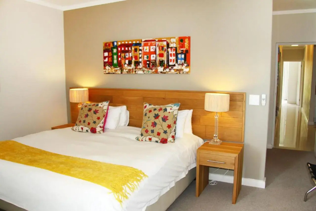 The Crystal Luxury Serviced Apartments