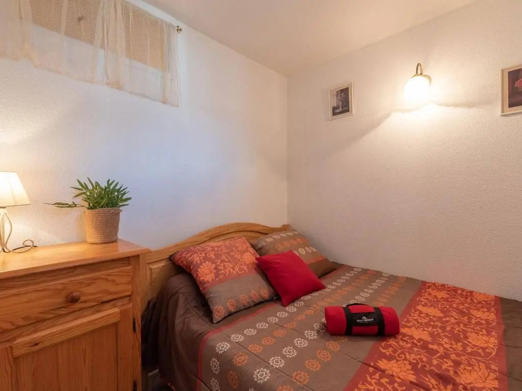 Appartement cosy avec balcon et parking à Saint-Lary - FR-1-296-138