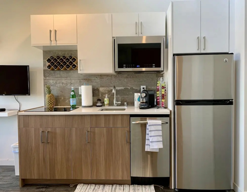 Modern Capitol Hill Studio