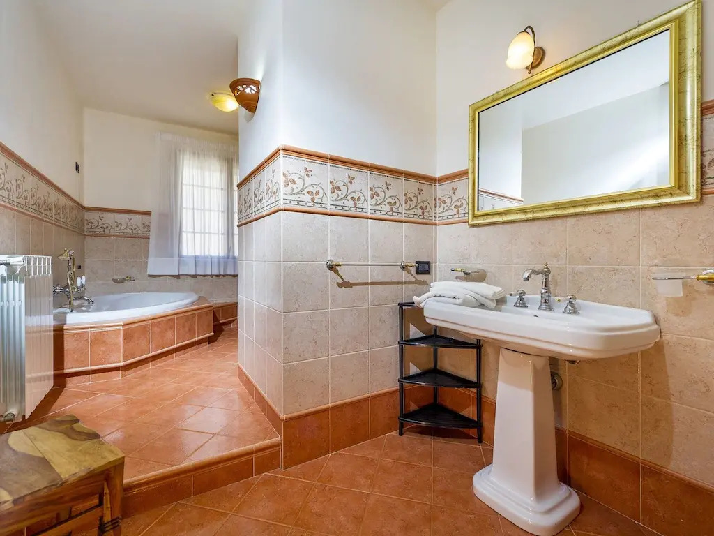 Spacious Villa in Castellammare del Golfo with Swimming Pool