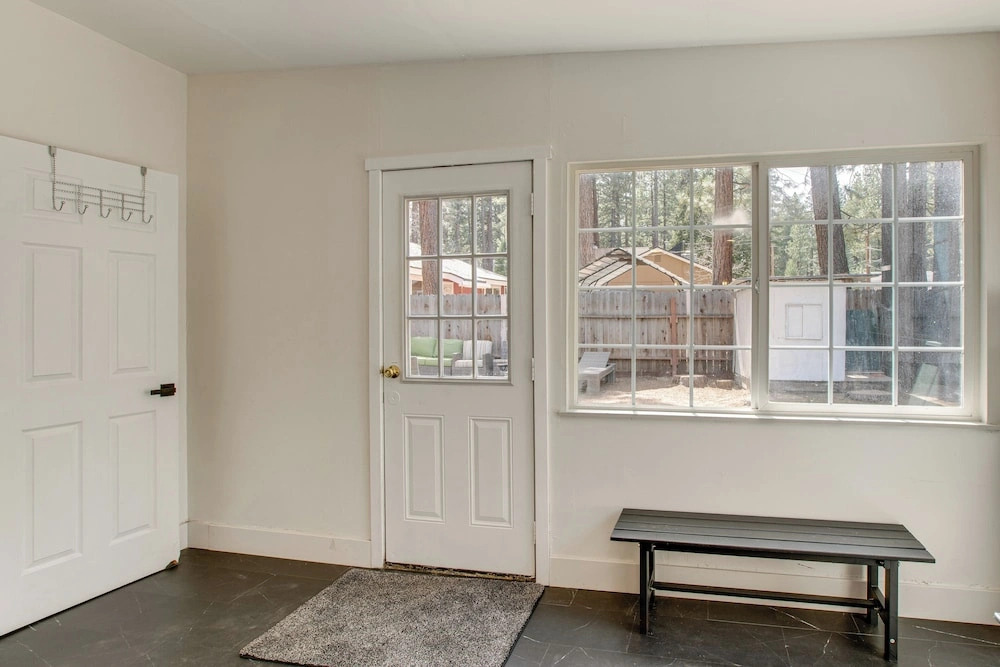 Pet Friendly w/ Yard! Fully Updated Tahoe Home