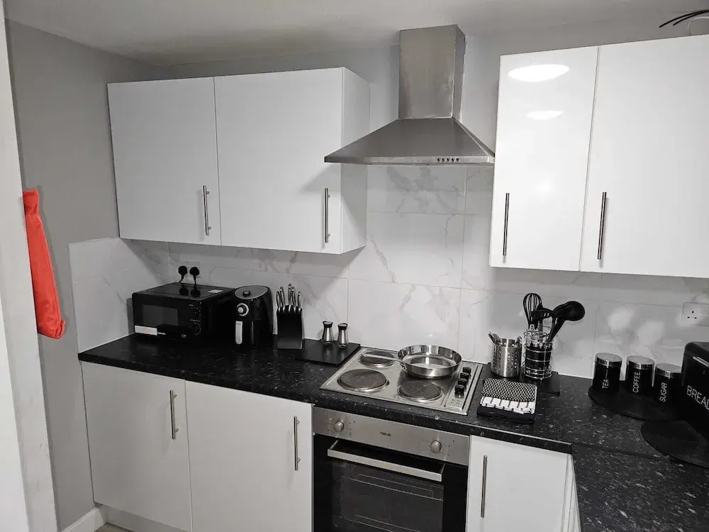 Impeccable 5-bed House in Orpington
