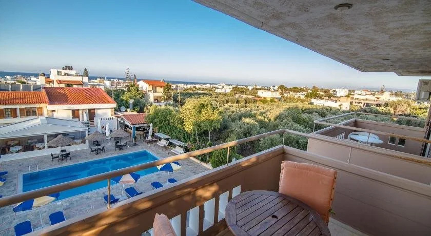 Elpida Apartments
