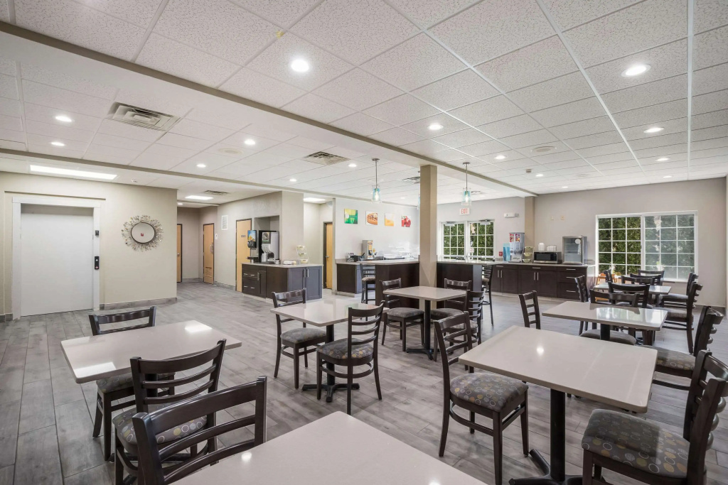 Quality Inn & Suites Lodi I-90