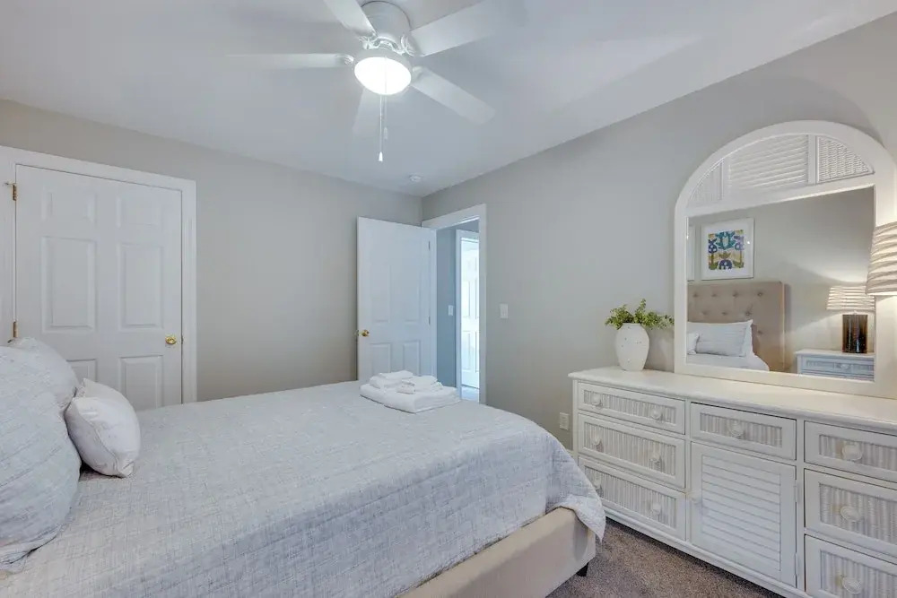 Spacious Mooresville Home w/ Lake Norman View!