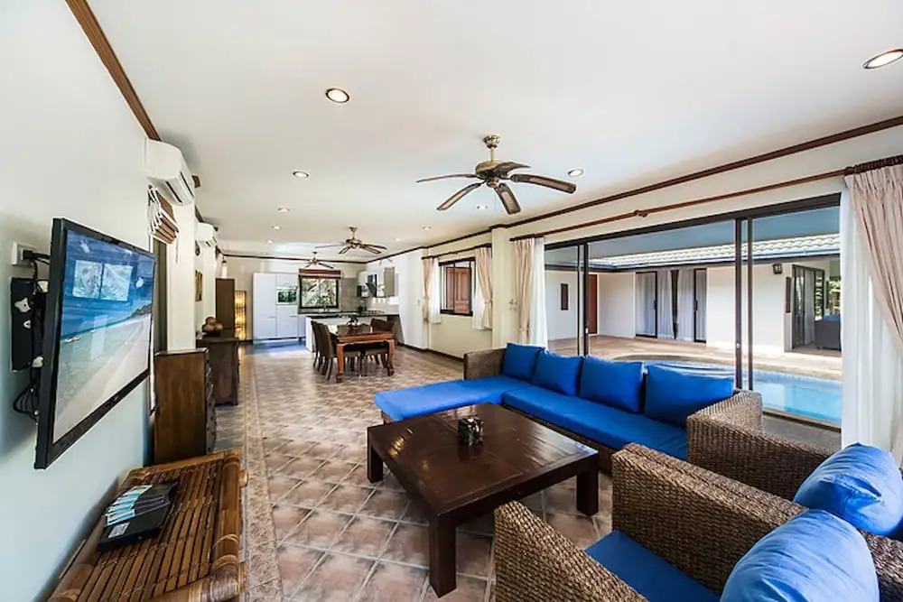 8 Bedroom Twin villas on Samrong Bay beach front resort