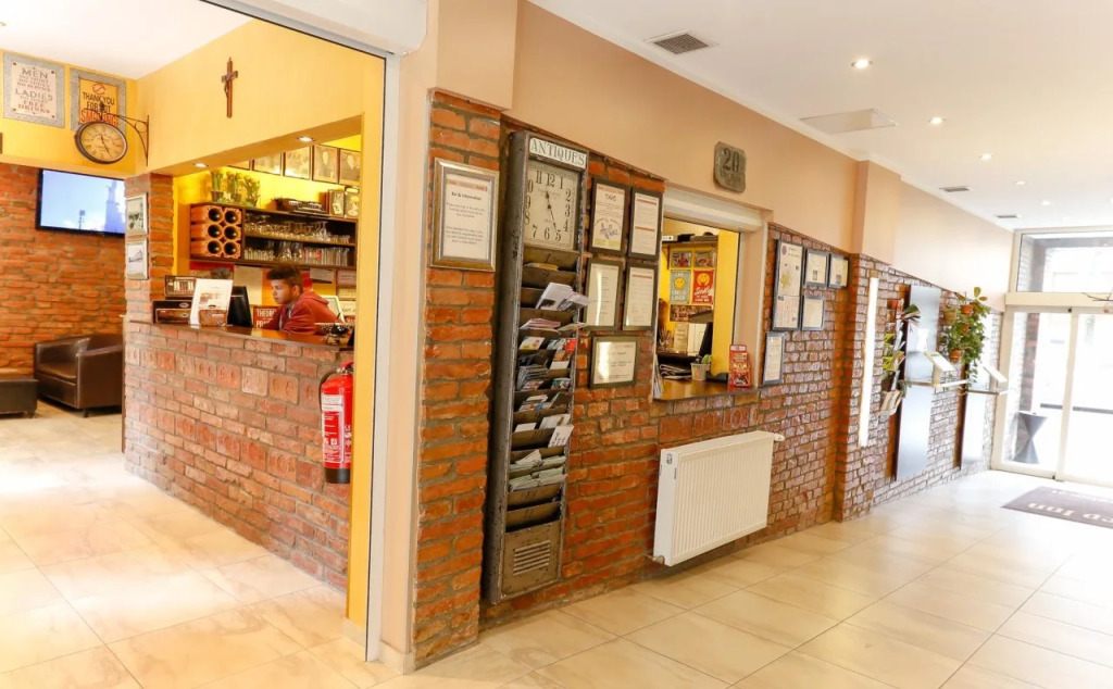 Do Step Inn Home - Hotel & Hostel