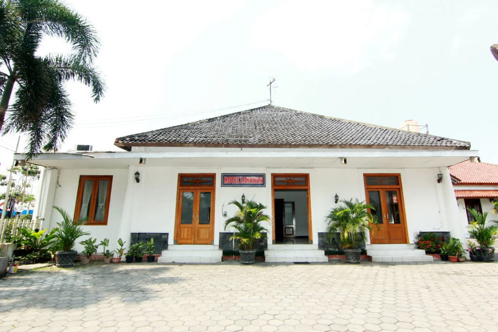 Hotel Limaran 1