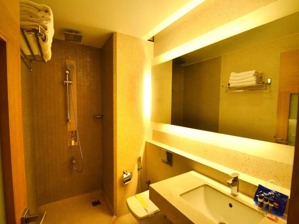 Hotel Balwas International