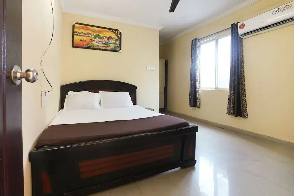 Hotel Royal Plaza Main Branch