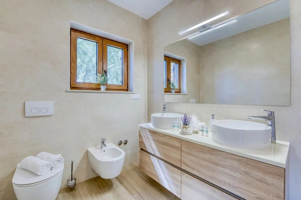 Villa Mare With Private Pool And Garden - Happy Rentals
