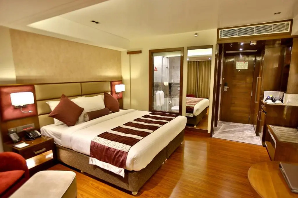 Regenta Central the Crystal Kanpur