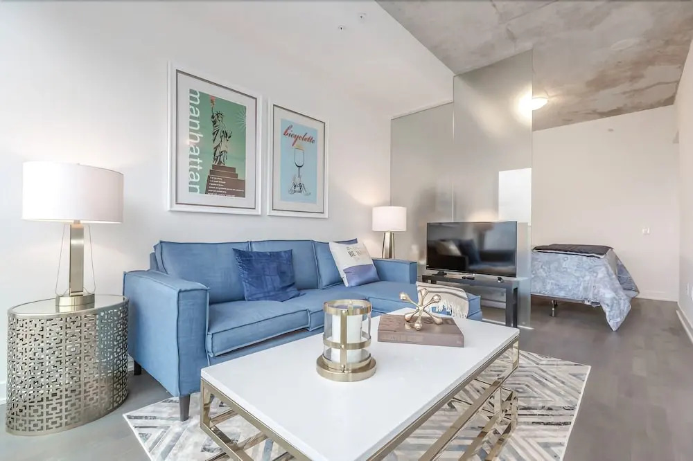 Luxury 1BR in the Heart of King West