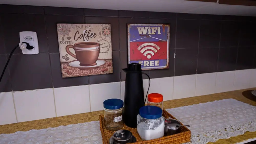 Casa com Wi-fi Piscina e Garagem a 550m da Praia