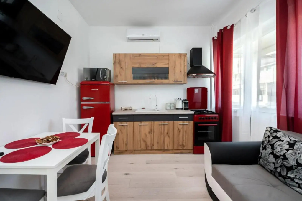 Spacious and cozy apartment in central Bucharest