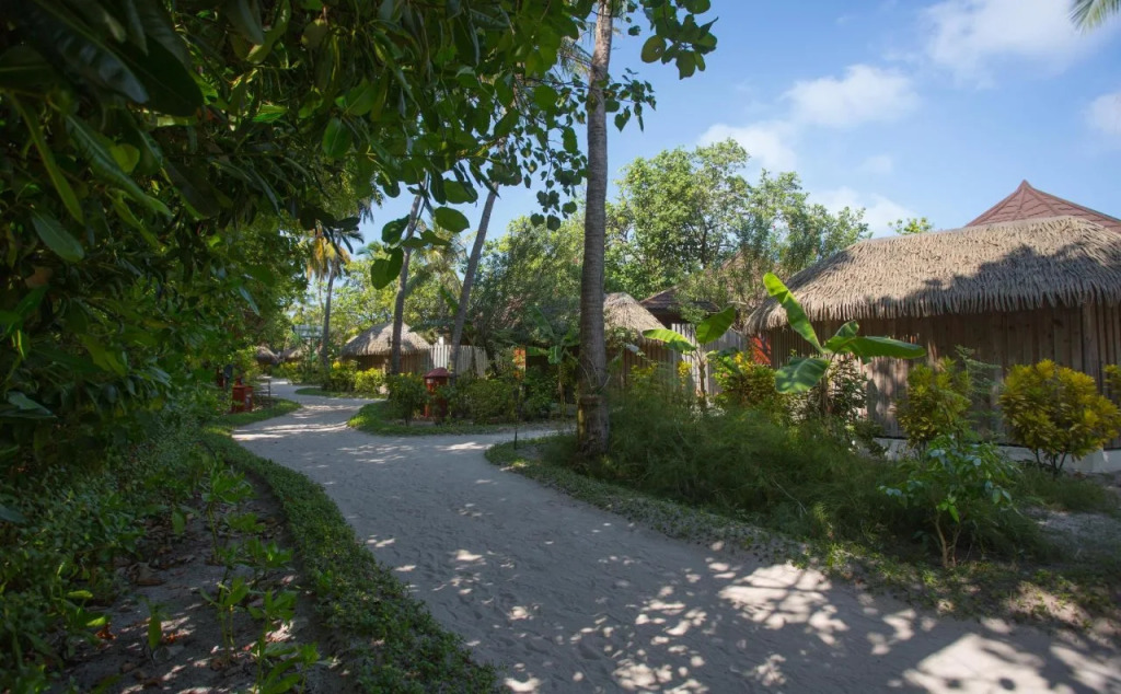Komandoo Island Resort & Spa