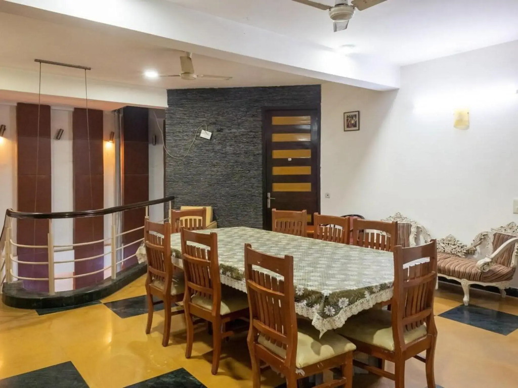 OYO Rooms Jasola Vihar 1