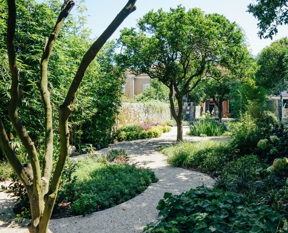 Queens Garden Hostel