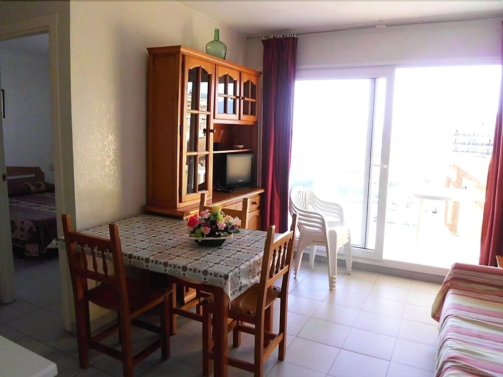 Apartamento 2059 - Rocmar 7 4-C