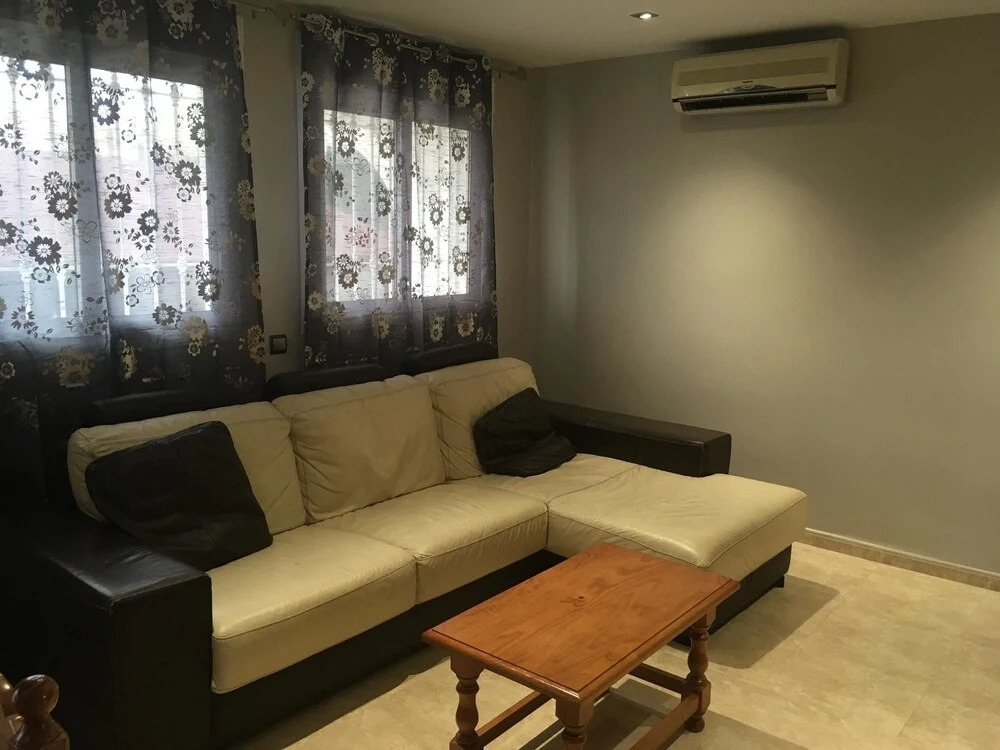 House With 4 Bedrooms in Cambrils, With Pool Access and Terrace - 500