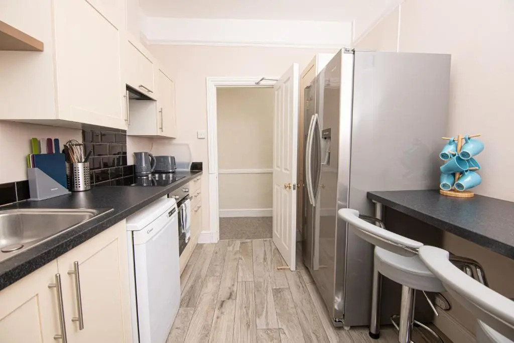 Salt Lane Apartments