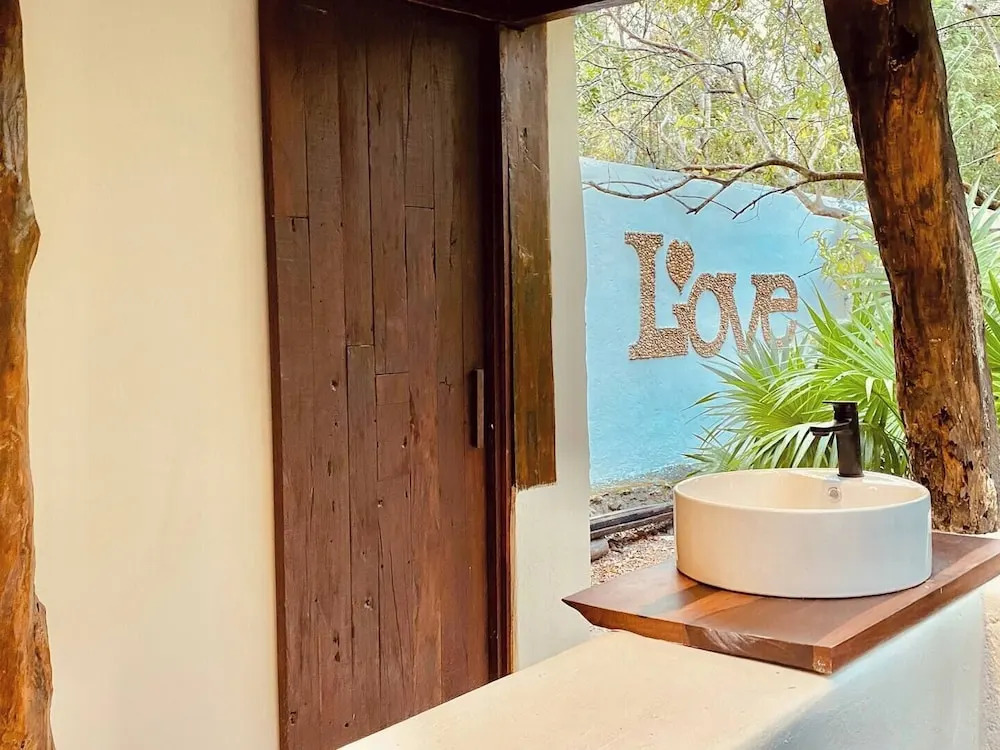 OMA CANCUN - Holistic Healing Center