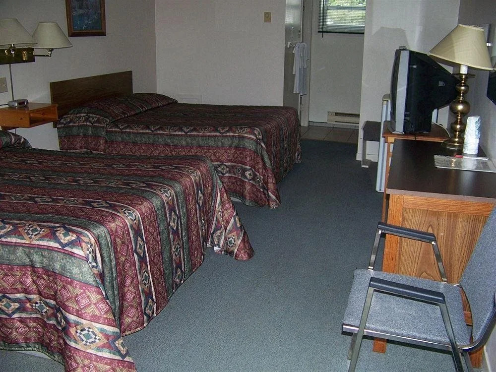 Dolan's Motel