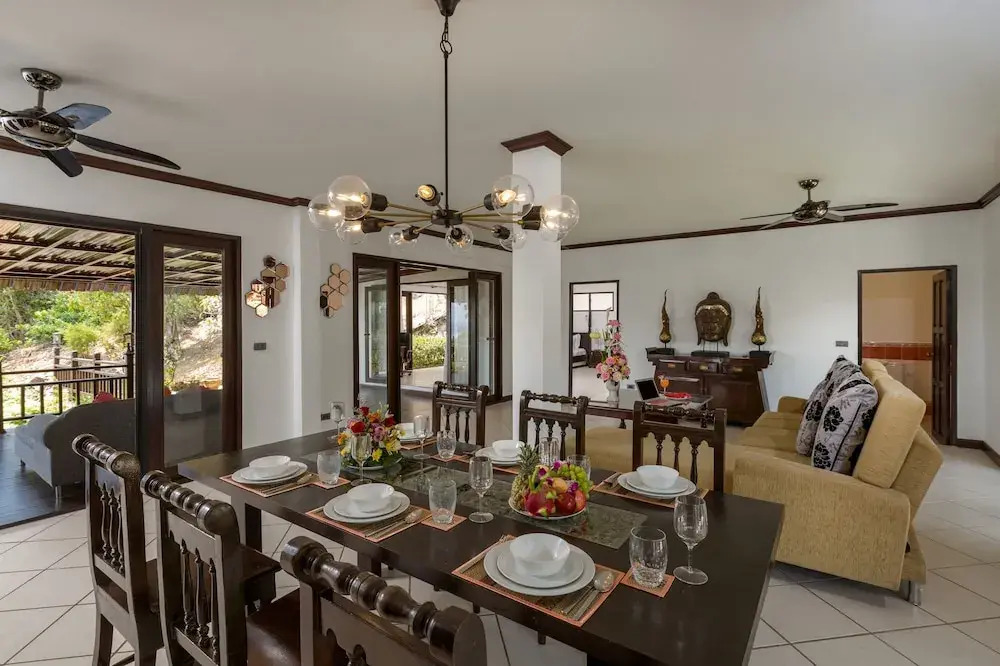 Grand Pool Villa